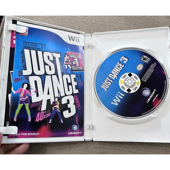Just Dance 3 Wii Game Katy Perry Gwen Stefani 40 Hit Tracks - Picture 3 of 5